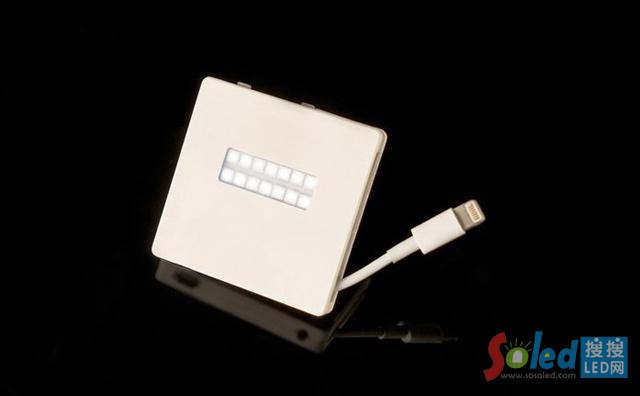 能給手機(jī)充電的便攜式閃光燈